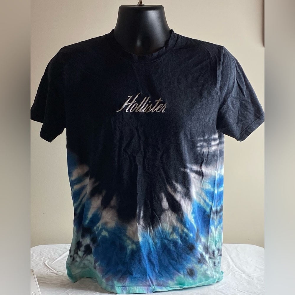 Hollister Men’s short sleeve tie dye t-shirt